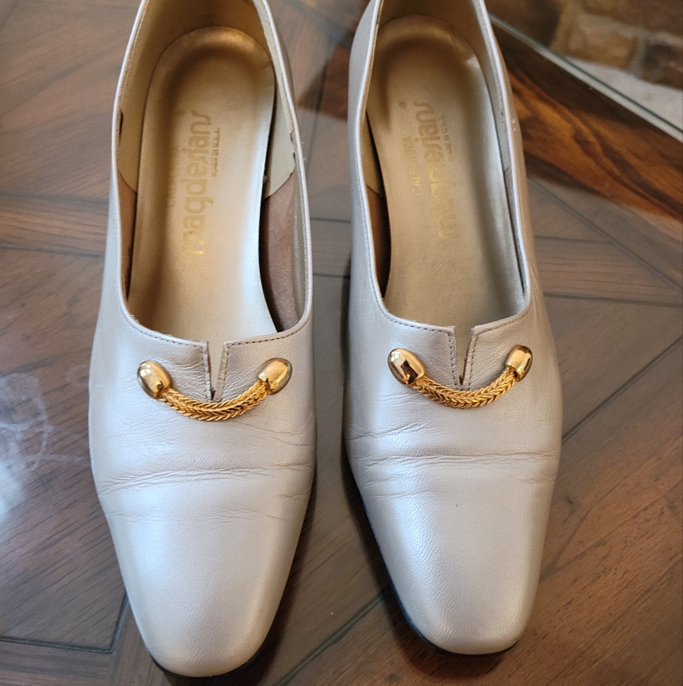 Magdesians, California shoes